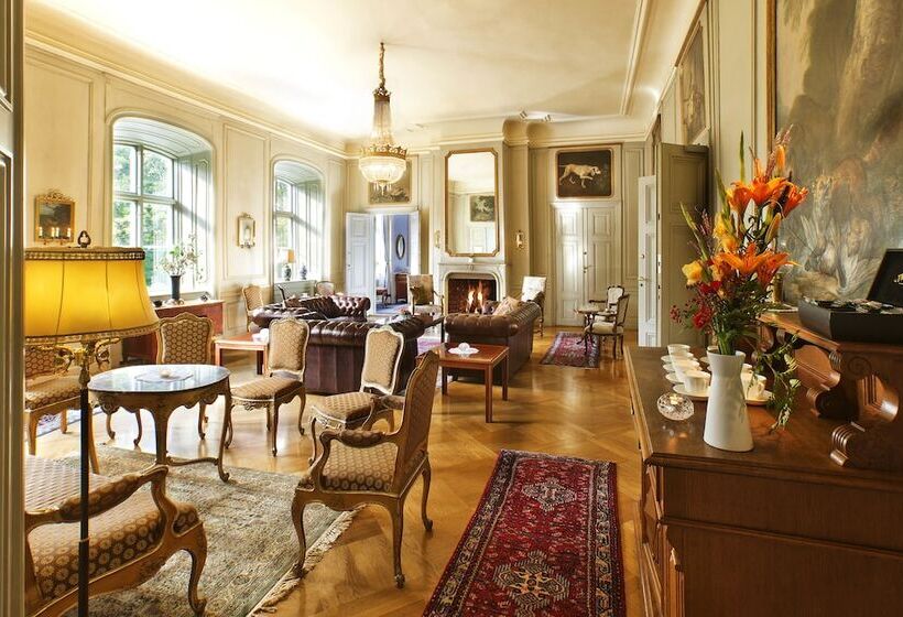 هتل åkeshofs Slott