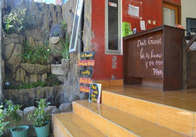 فندق Padanta Homestay