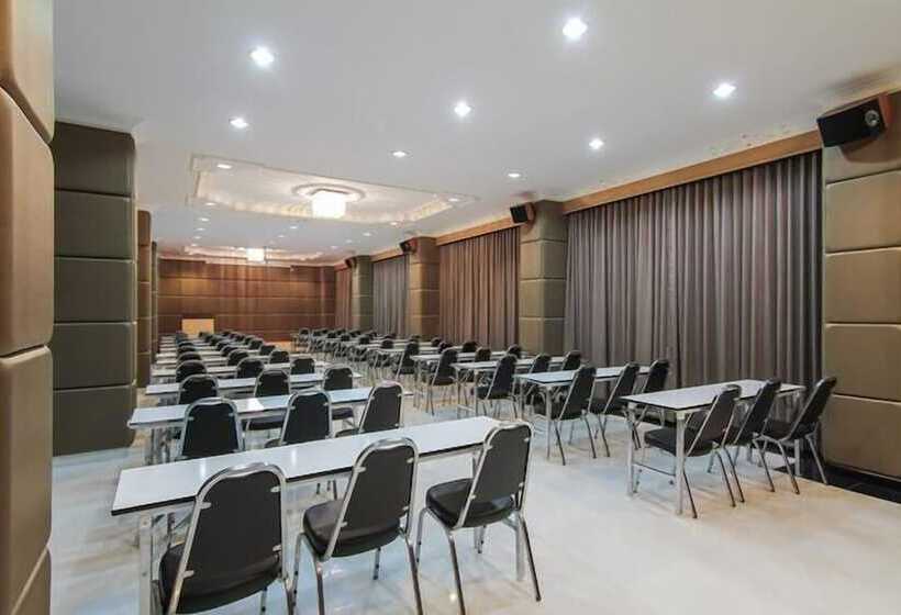 호텔 Leelawadee Grand