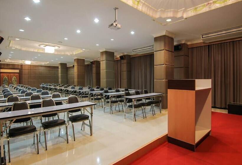 호텔 Leelawadee Grand