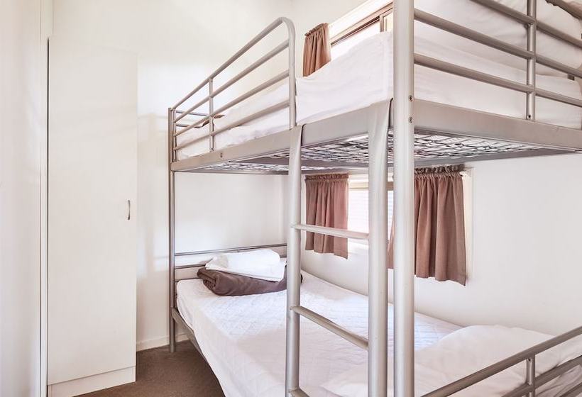 Отель Lorne Foreshore Caravan Park