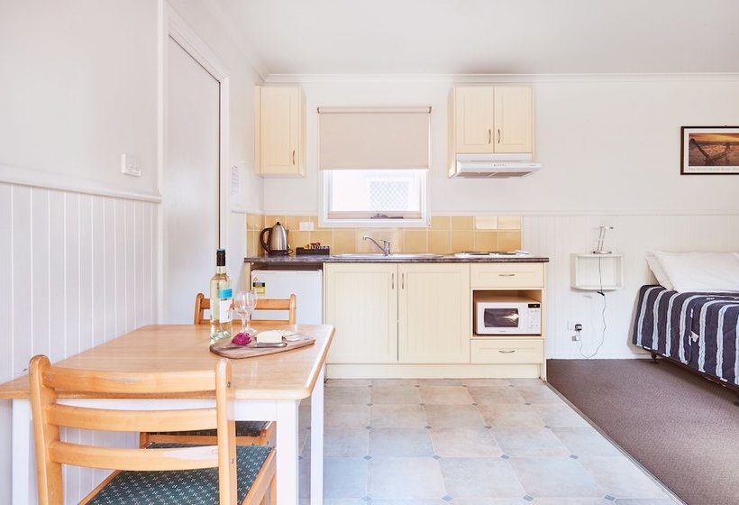 호텔 Lorne Foreshore Caravan Park