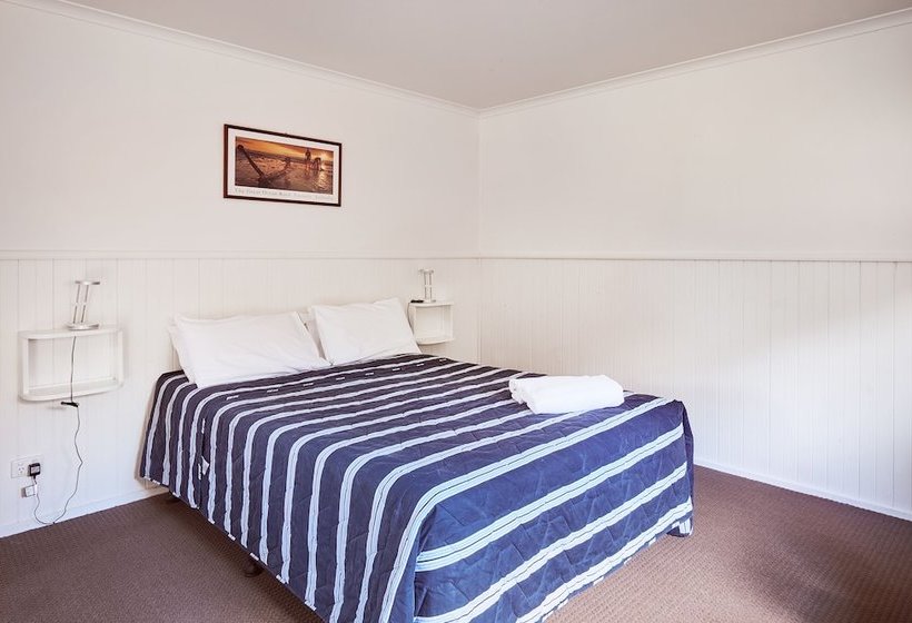 Отель Lorne Foreshore Caravan Park