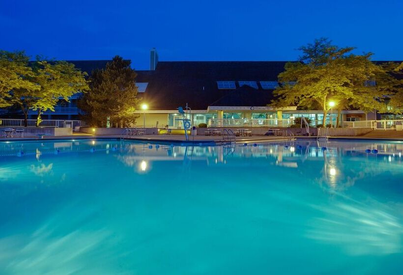 هتل Maumee Bay Lodge And Conference Center