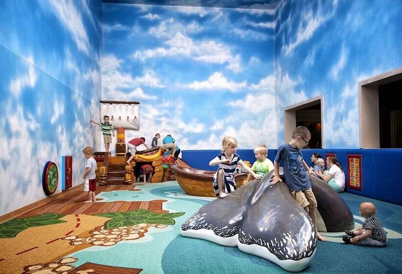 هتل Maumee Bay Lodge And Conference Center