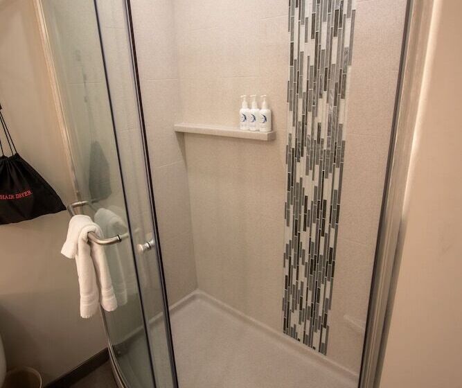 هتل Maumee Bay Lodge And Conference Center