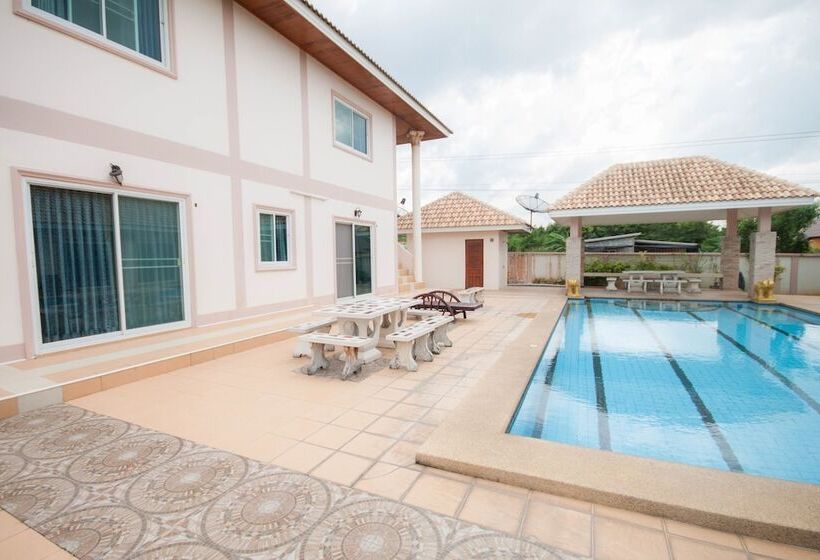 هتل Narnia Resort Pattaya 2