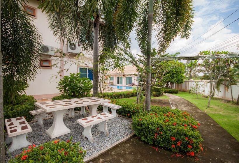 هتل Narnia Resort Pattaya 2