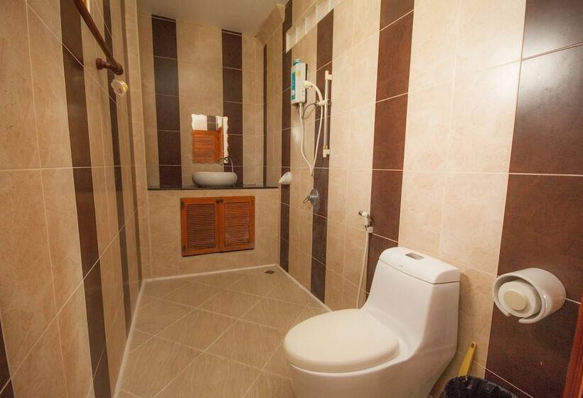 هتل Narnia Resort Pattaya 2