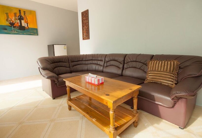 هتل Narnia Resort Pattaya 2