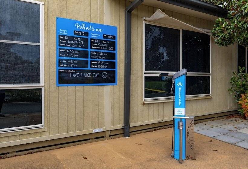 호텔 Nrma Eastern Beach Holiday Park