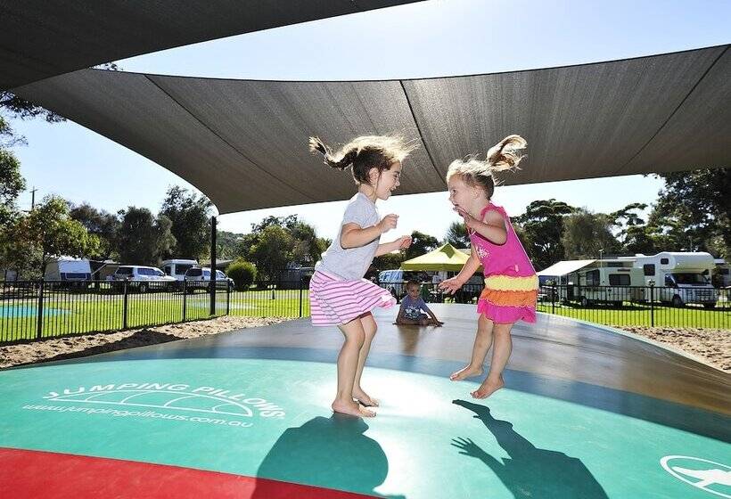 호텔 Nrma Eastern Beach Holiday Park