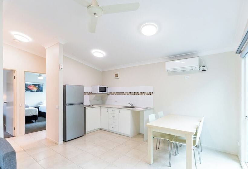 호텔 Nrma Eastern Beach Holiday Park