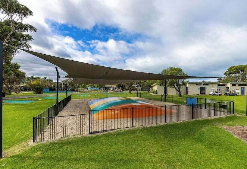 호텔 Nrma Eastern Beach Holiday Park