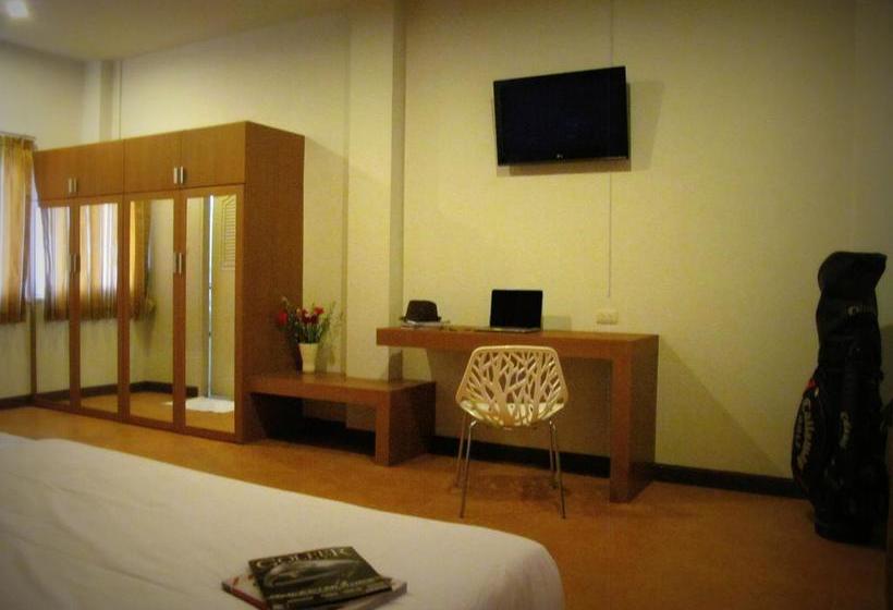 호텔 Palm Driving Range & Resort