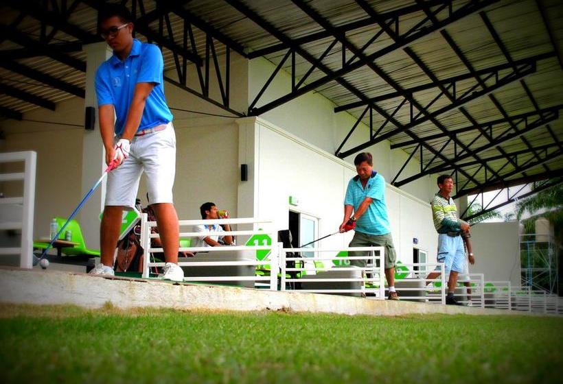 هتل Palm Driving Range & Resort