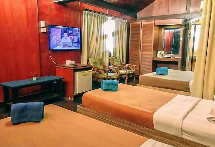 فندق Pcb Beach Resort