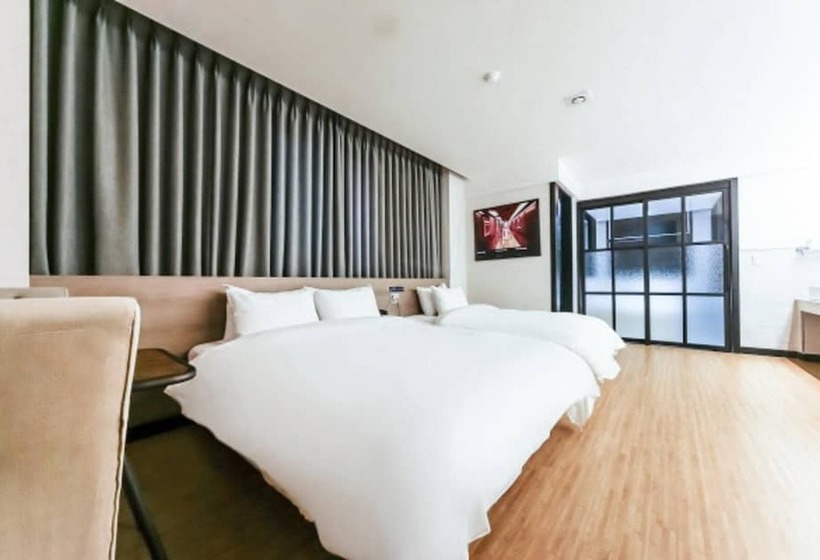 Hound Hotel Changwon Terminal