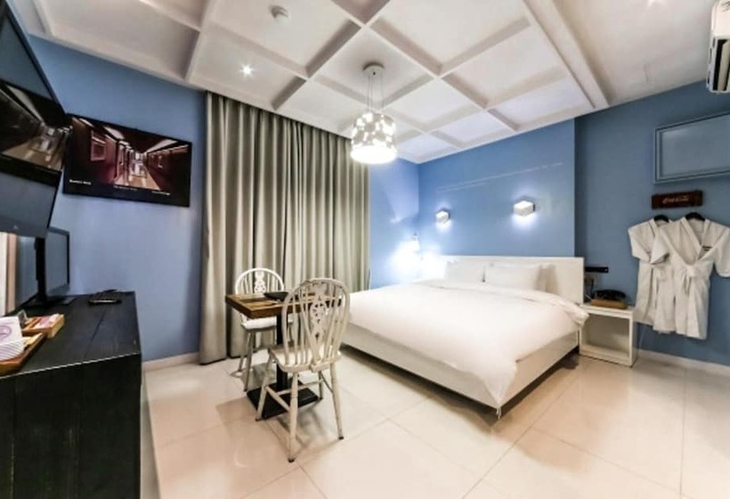 Hound Hotel Changwon Terminal