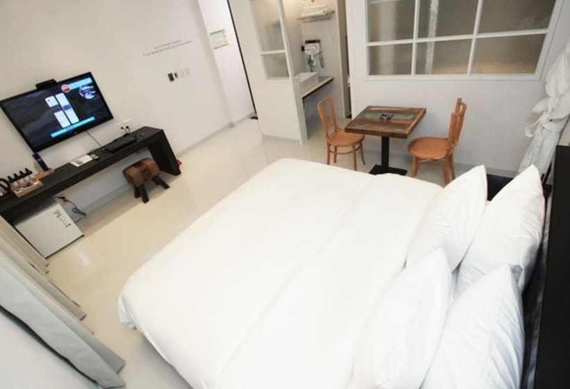 Hound Hotel Changwon Terminal