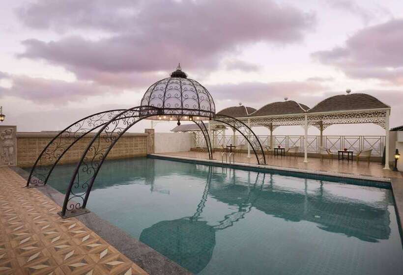 فندق Ramada Plaza By Wyndham Chandigarh Zirakpur