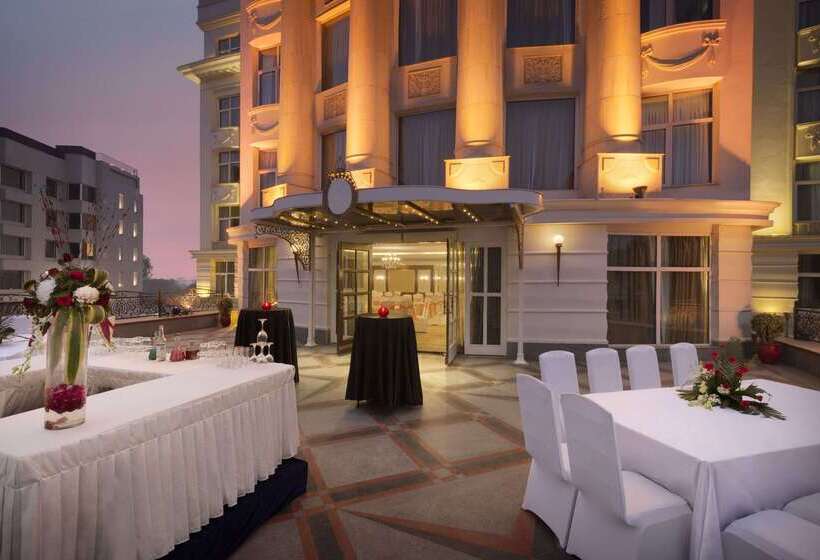 فندق Ramada Plaza By Wyndham Chandigarh Zirakpur