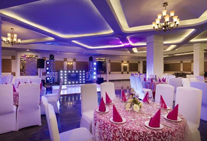 فندق Ramada Plaza By Wyndham Chandigarh Zirakpur