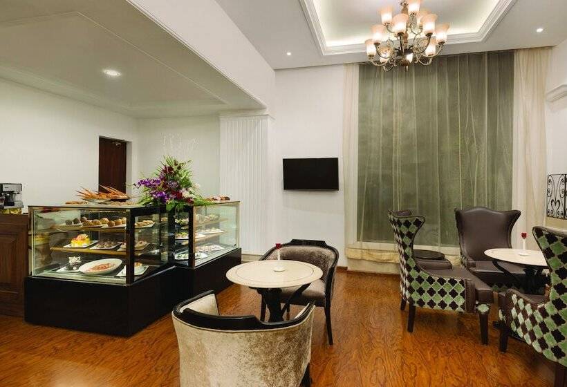 فندق Ramada Plaza By Wyndham Chandigarh Zirakpur