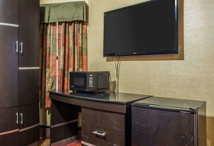 فندق Rodeway Inn