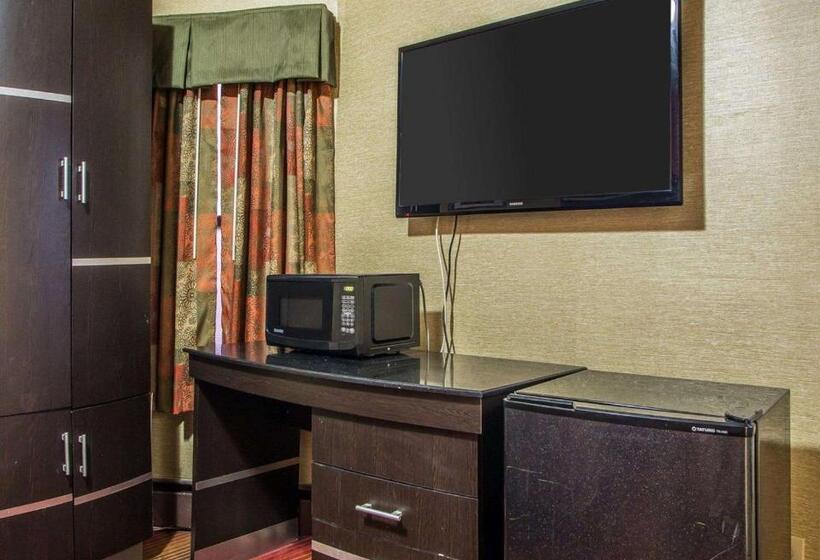 فندق Rodeway Inn