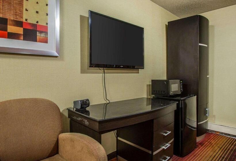 فندق Rodeway Inn