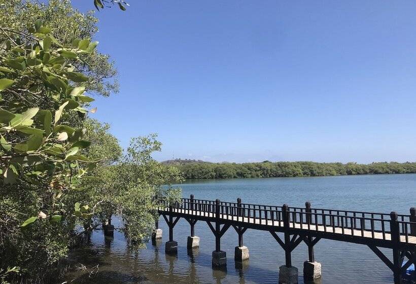 ホテル Seri Resort Gili Meno   Adults Only