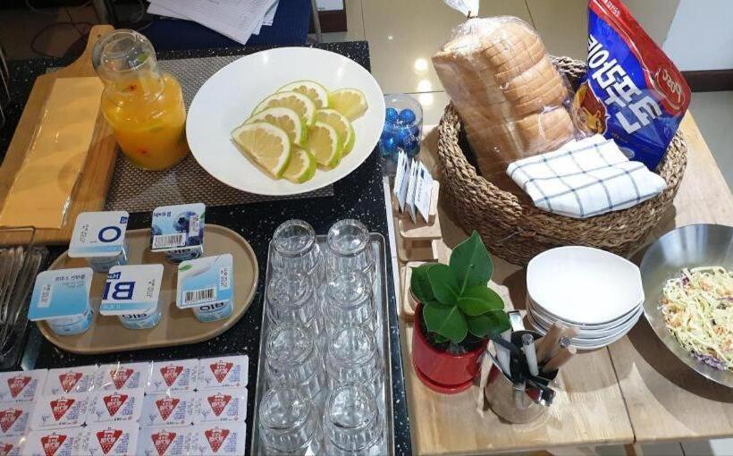 Отель Sokcho Marine Pension