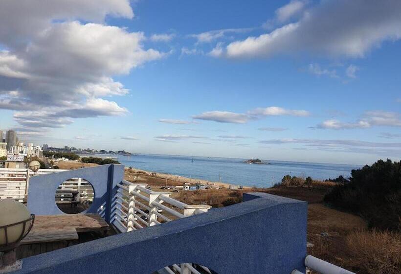 Отель Sokcho Marine Pension