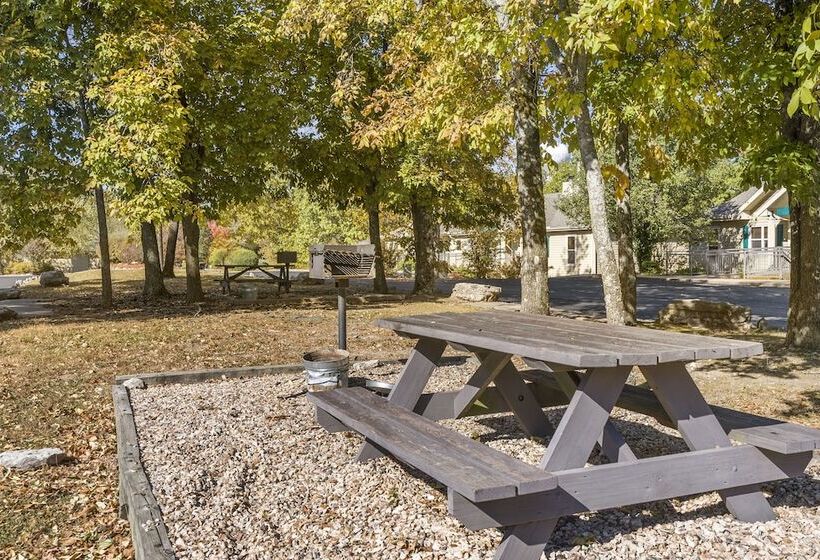 فندق Stonebridge Village Resort