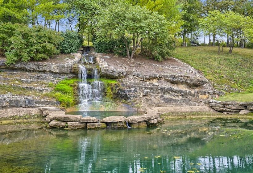 فندق Stonebridge Village Resort