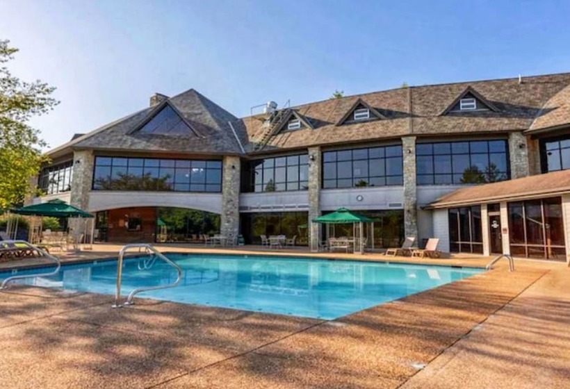 فندق Stonebridge Village Resort