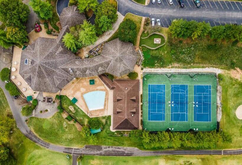 فندق Stonebridge Village Resort