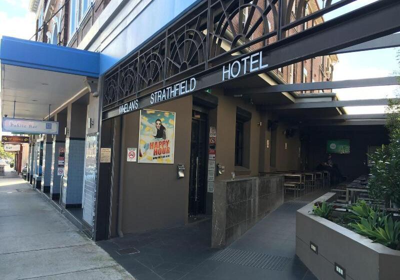 هتل Strathfield
