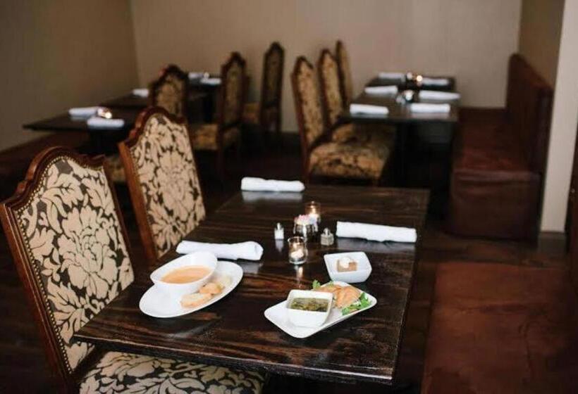 ホテル The Alcalde