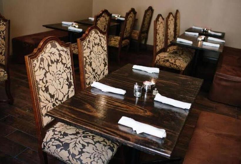 ホテル The Alcalde