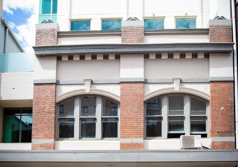 فندق Valentine On George