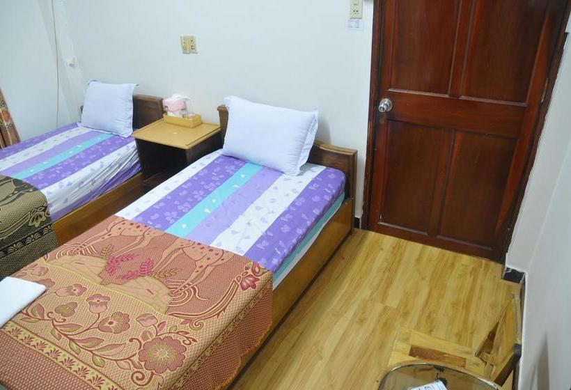 هتل SG Central Hostel