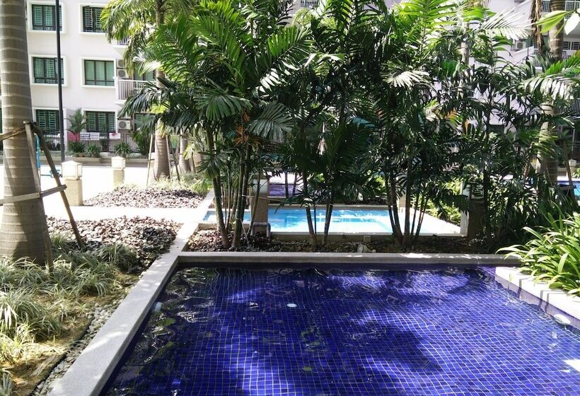 Indah Alam Vacation Home