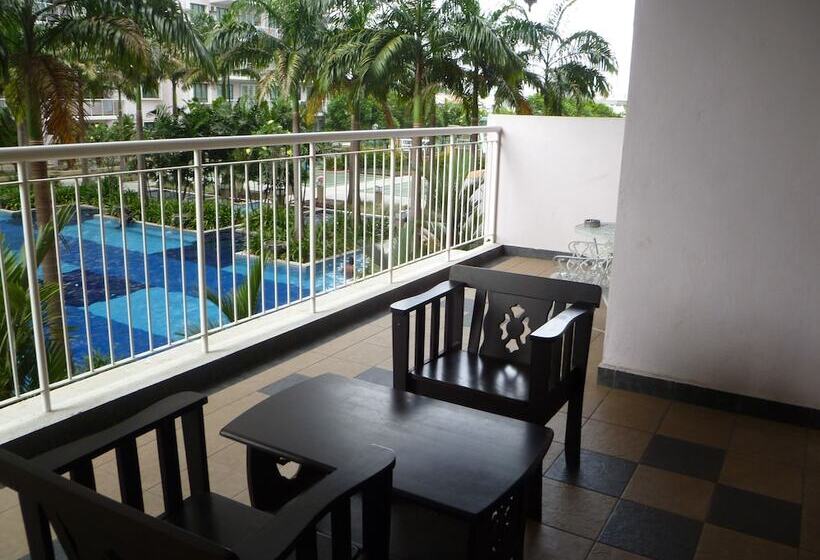 Indah Alam Vacation Home