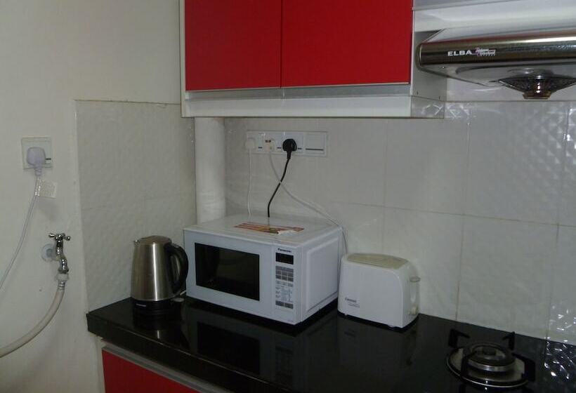 Indah Alam Vacation Home