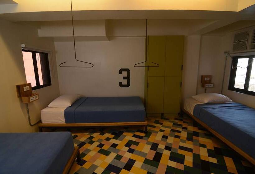 Spot On Junction Hostel