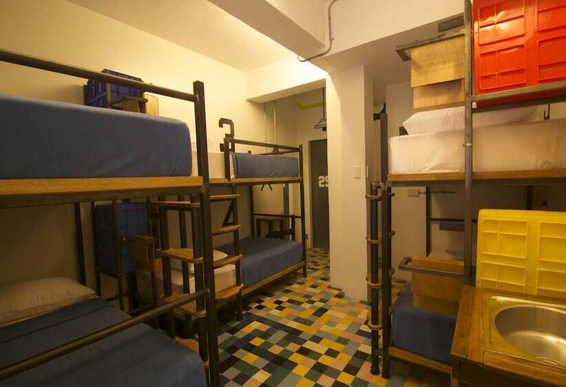 Spot On Junction Hostel