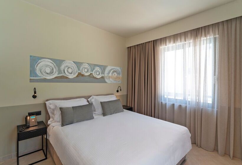 Mariette Rhodes Urban Suites