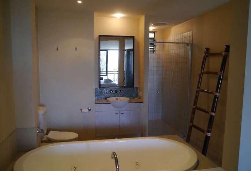 Marine Boutique Apartments